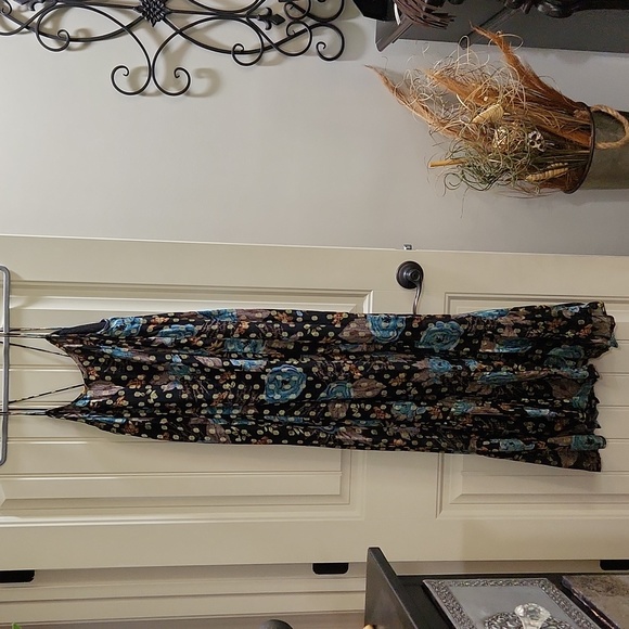 Natural Life Dress - Picture 2 of 10